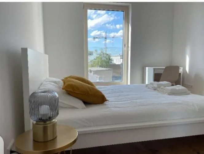 Luxury One Bedroom W Terrace&Parking- 142-100 Luxembourg Apartment